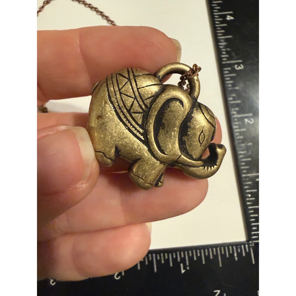 Vintage Brass Elephant Pendant Necklace Antique Gold Tone Boho Animal Charm 18in